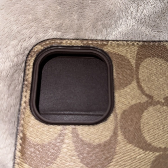 Iphone 15 Pro Max Folio In Signature Canvas - Picture 8 of 9